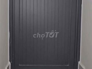 nhà 4m  x 4m , đúc 1 lầu , hẻm xe hơi , đường số 8,