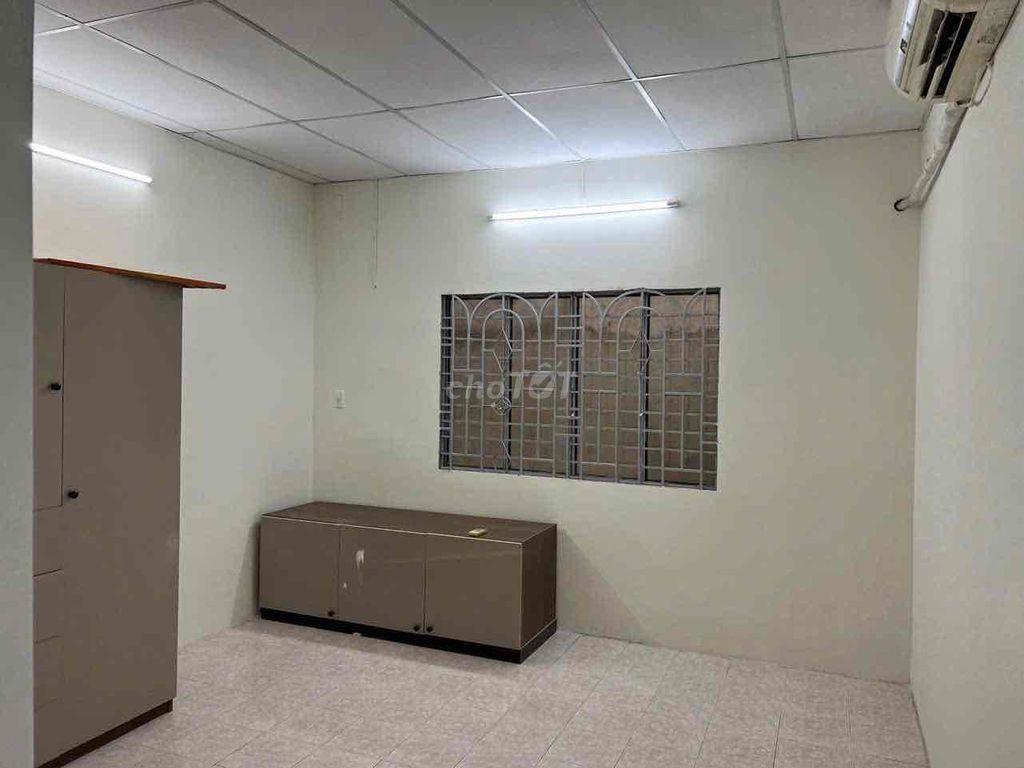 nhà 4 x 15, đúc 1 tấm , hẻm 1/ lê văn thọ , p16
