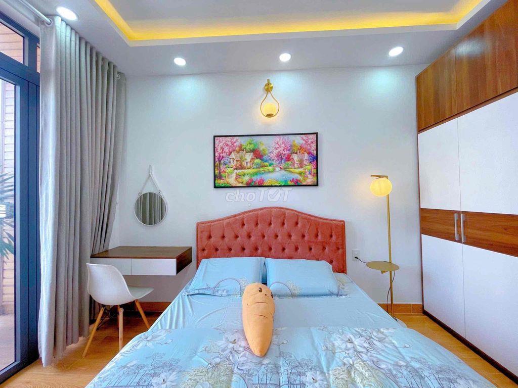 nhà mặt tiền đường số 8, 3m10 x 13, đúc 3 tấm .  18tr/ tháng