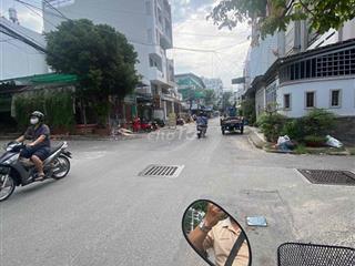 nhà 5 x 18, đúc 1 lững , 1 lầu , 4pn , đường 12m