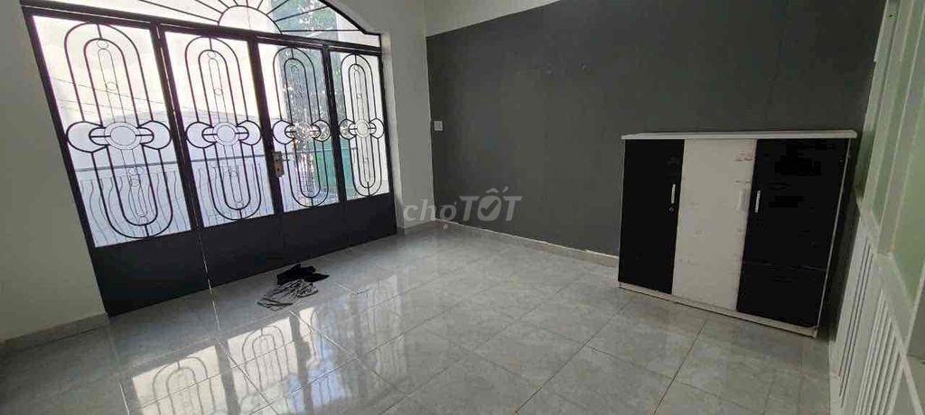nhà 4 x 15, đúc 1 lầu , hẻm xe hơi , 3pn . 7,5tr/ tháng