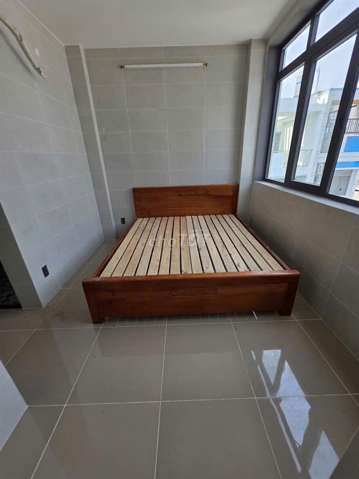 Nhà 115/25 Nguyên Hồng  mới xây, chưa sử dụng