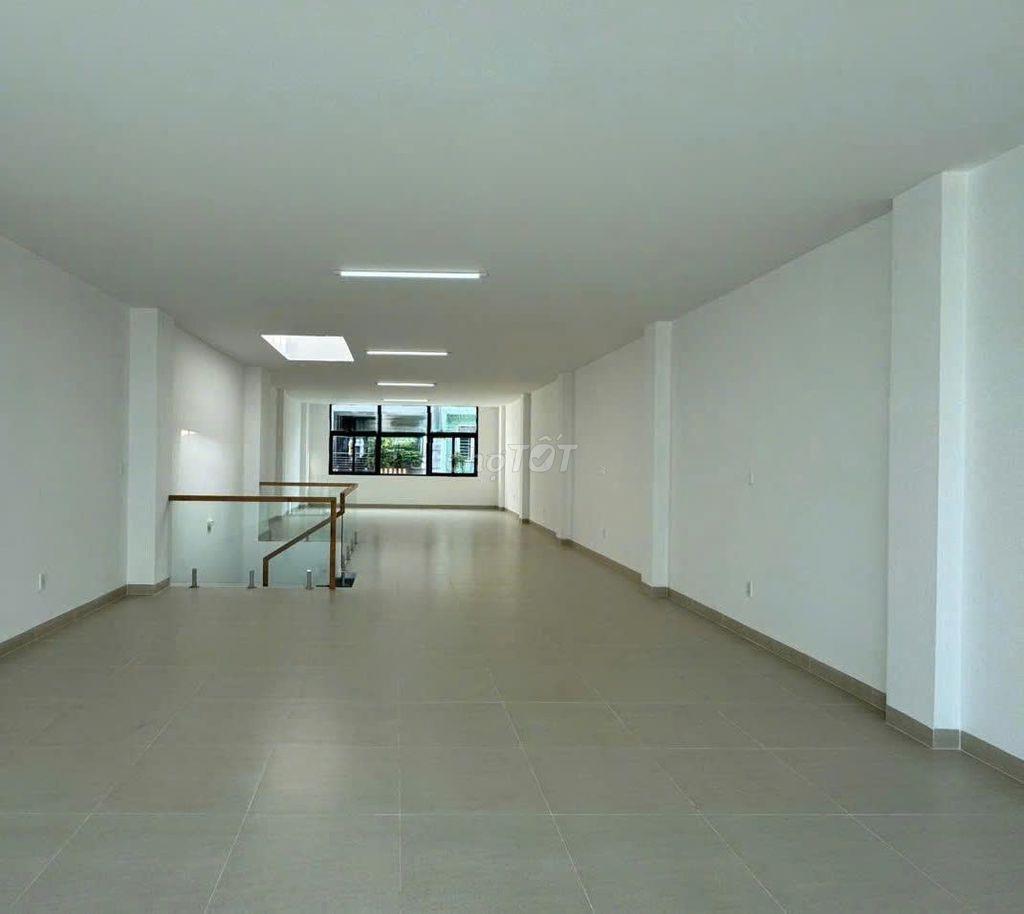 🏢 CHO THUÊ TÒA NHÀ – CỘNG HÒA, TÂN BÌNH/ 🏢 出租办公楼｜Cộng Hòa路 · 新平郡