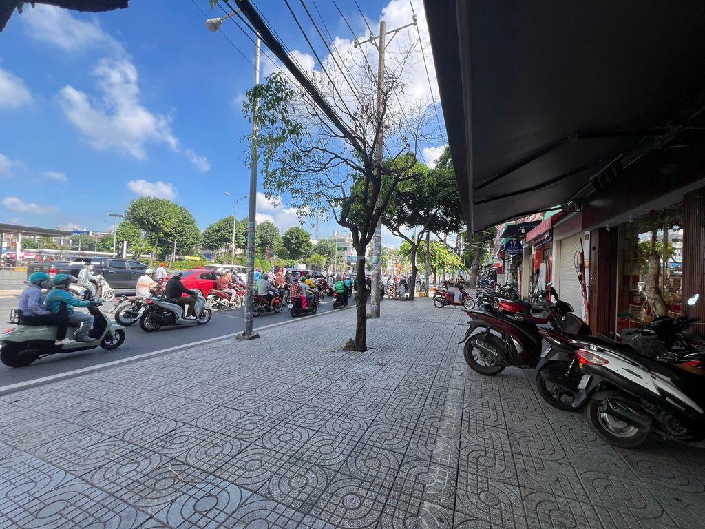 🏠 CHO THUÊ GÓC 2 MẶT TIỀN TÊN LỬA – BÌNH TÂN/ 🏠 出租｜ · 平新东 B 坊 · 平新郡