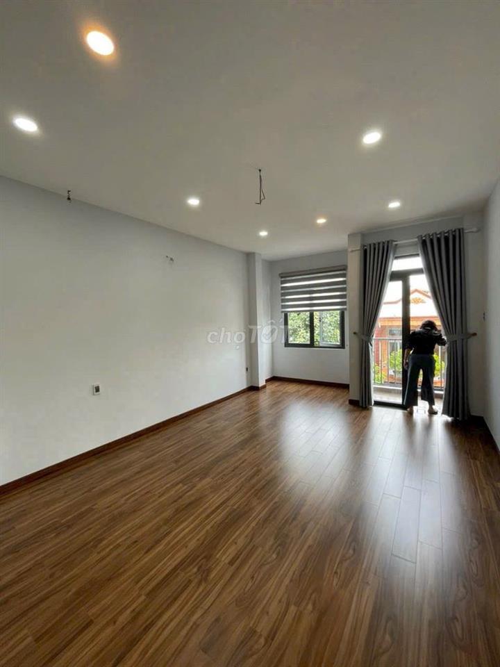 Cần cho thuê nhà HXH 132/3B Hoàng Hoa Thám P.12 Q.Tân Bình