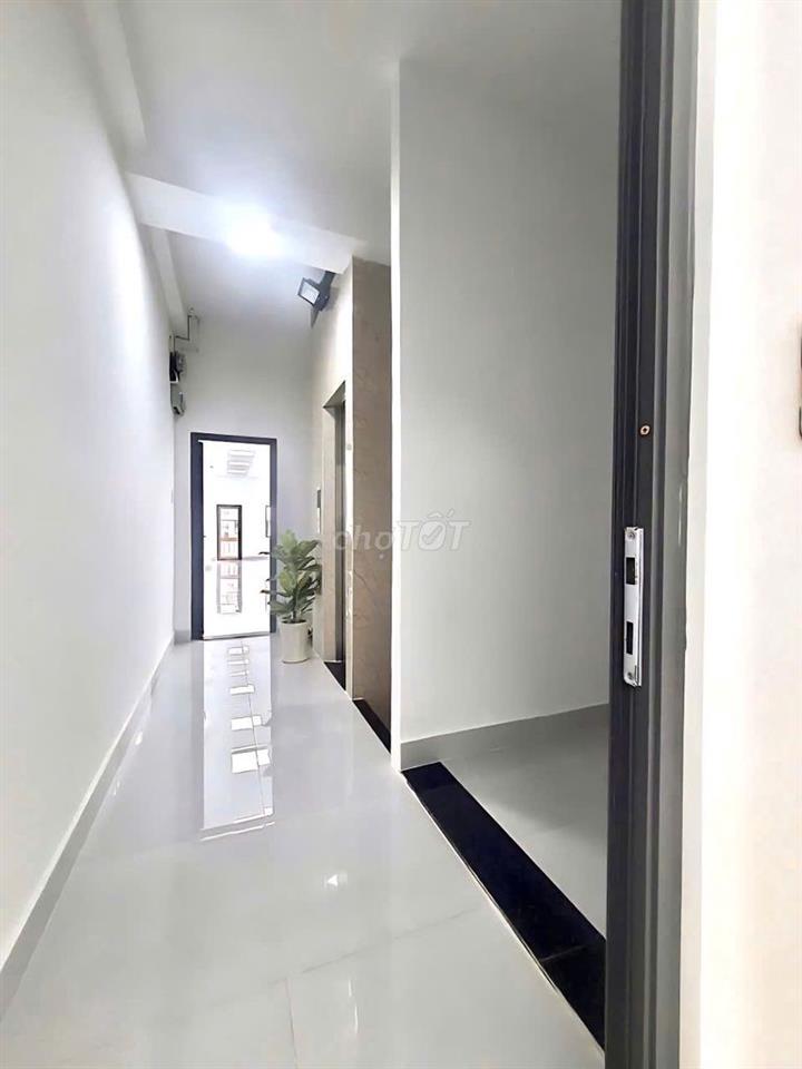 Cần cho thuê nhà Mặt Tiền Đường Hồng Lạc P.11 Q.Tân Bình 