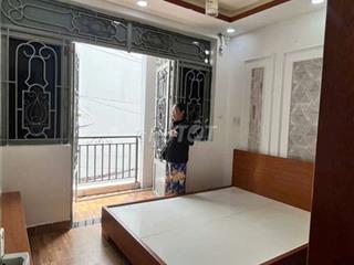 Nhà có nội thất sẵn, 2pn, 2wc. giá 7tr. hẻm pagat