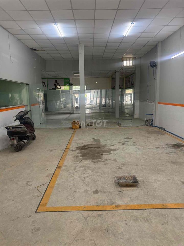 CHO THUÊ NHÀ MẶT TIỀN TRUNG MỸ TÂY GIÁ TỐT