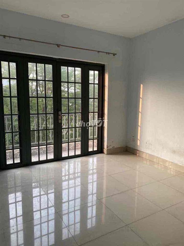 CHO THUÊ NHÀ MẶT TIỀN TTN 17 KHU 38ha GIÁ TỐT