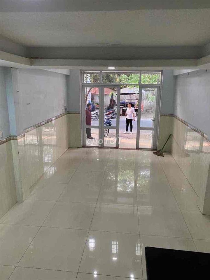 CHO THUÊ NHÀ MẶT TIỀN TTN 17 KHU 38ha GIÁ TỐT