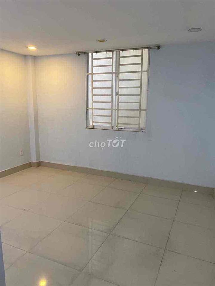 CHO THUÊ NHÀ MẶT TIỀN TTN 17 KHU 38ha GIÁ TỐT