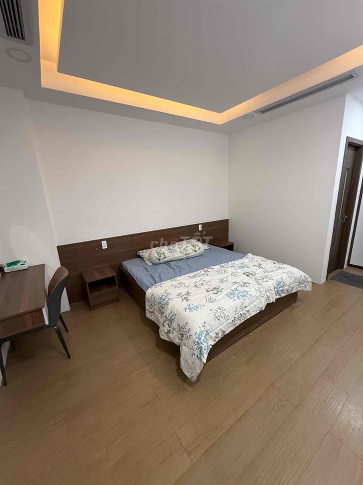 CHO THUÊ TOÀ NHÀ VĂN PHÒNG MẶT TIỀN KHU 300C GIÁ TỐT