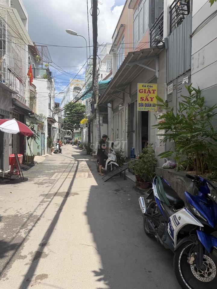 nhà rộng 60m 3pn 10tr Nguyễn Thái Sơn p5 Gò Vấp