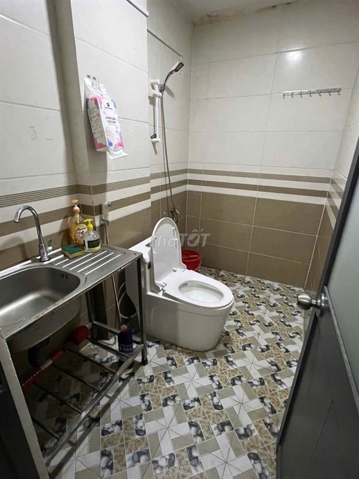 cho thuê nha nguyên căn hẻm xe hơi