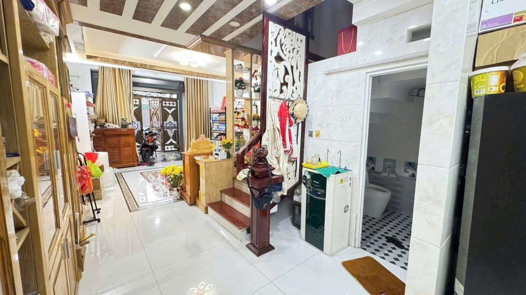 nhà mới đẹp gần san t3