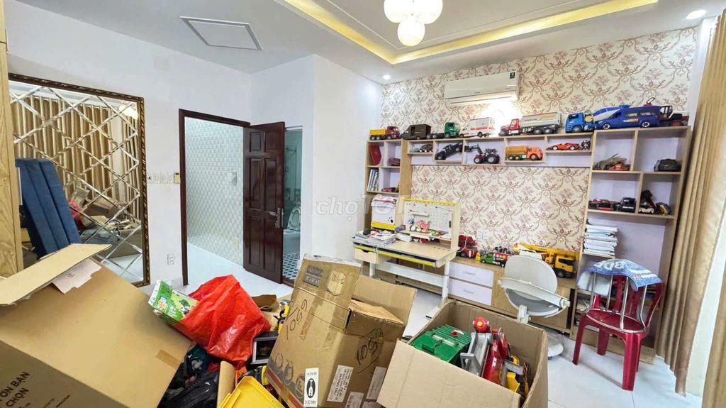 nhà mới đẹp gần san t3