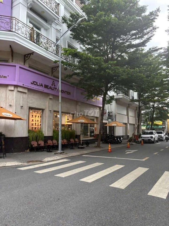 mặt bằng công ty kinh doanh spa đẹp 