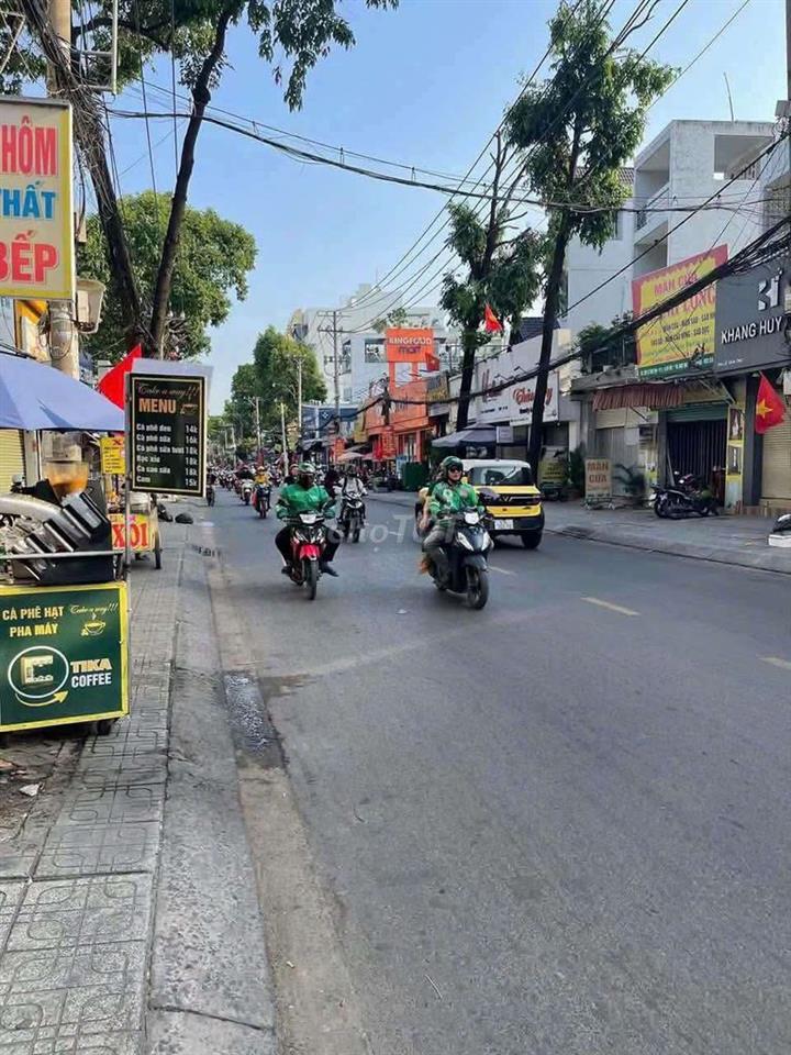 mặt bằng đẹp rộng rải 