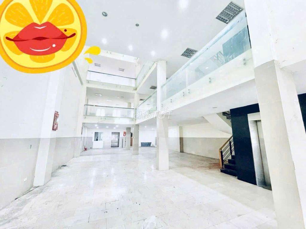 mặt bằng rộng rải giá rẻ 