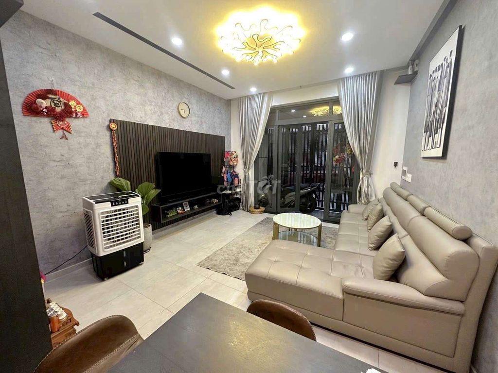 nhà đẹp hẻm rộng 