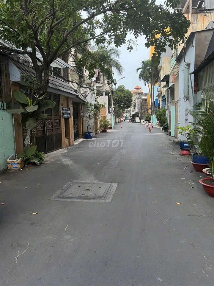 nhà đẹp hẻm rộng 