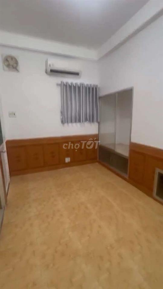 Nhà Quang Trung p10 đt 4x15m 2 lầu 4pn có máy lạnh sẵn