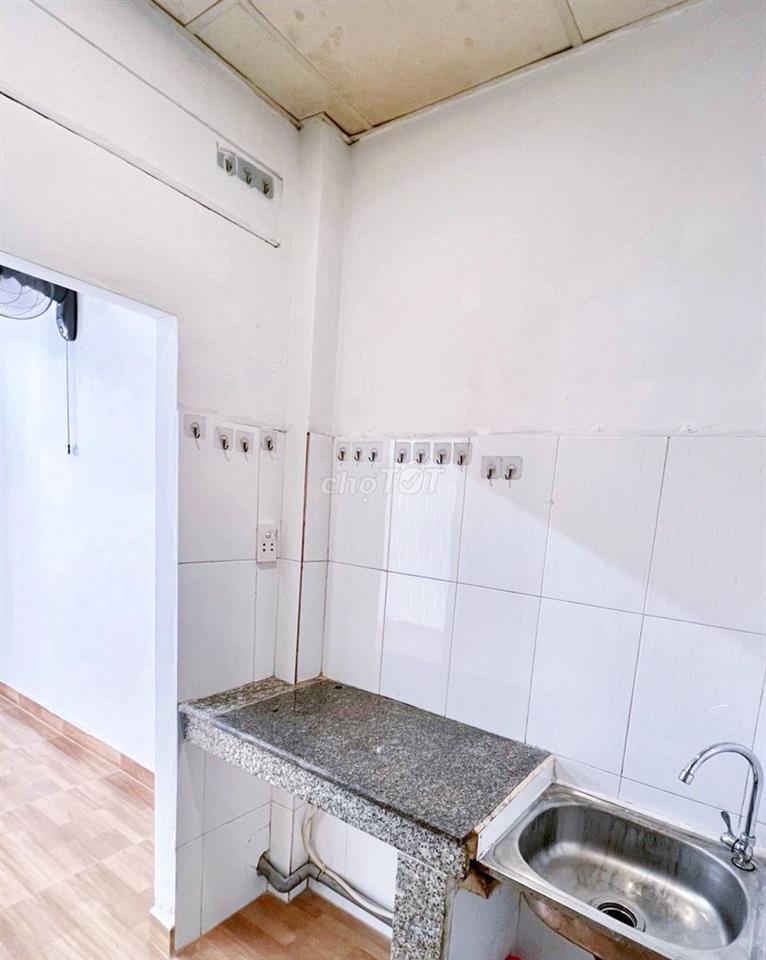 NHÀ MẶT TIỀN HẺM LỚN ĐƯỜNG NGUYỄN KIỆM GÒ VẤP - 25m2 - 𝐂𝐎́ 𝐌𝐀́𝐘 𝐋𝐀̣𝐍𝐇