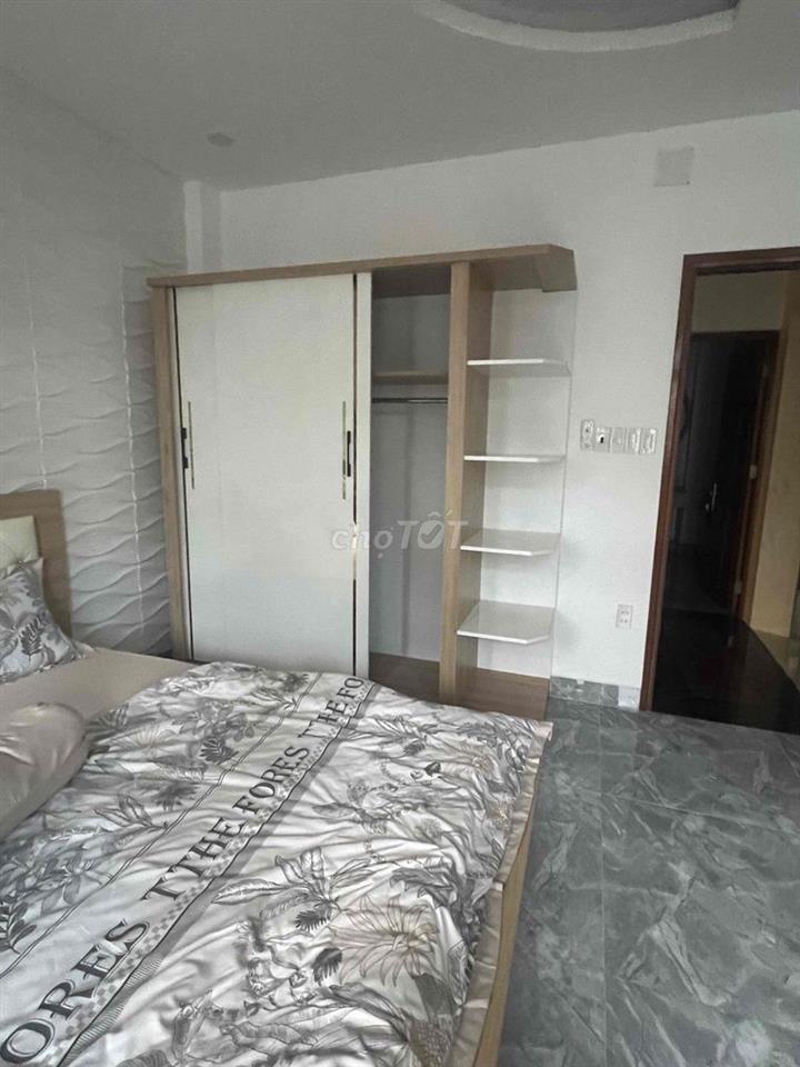 Cho thuê nhà hẻm 160 Phan Huy Ích, phường An Hội Tây, TPHCM.