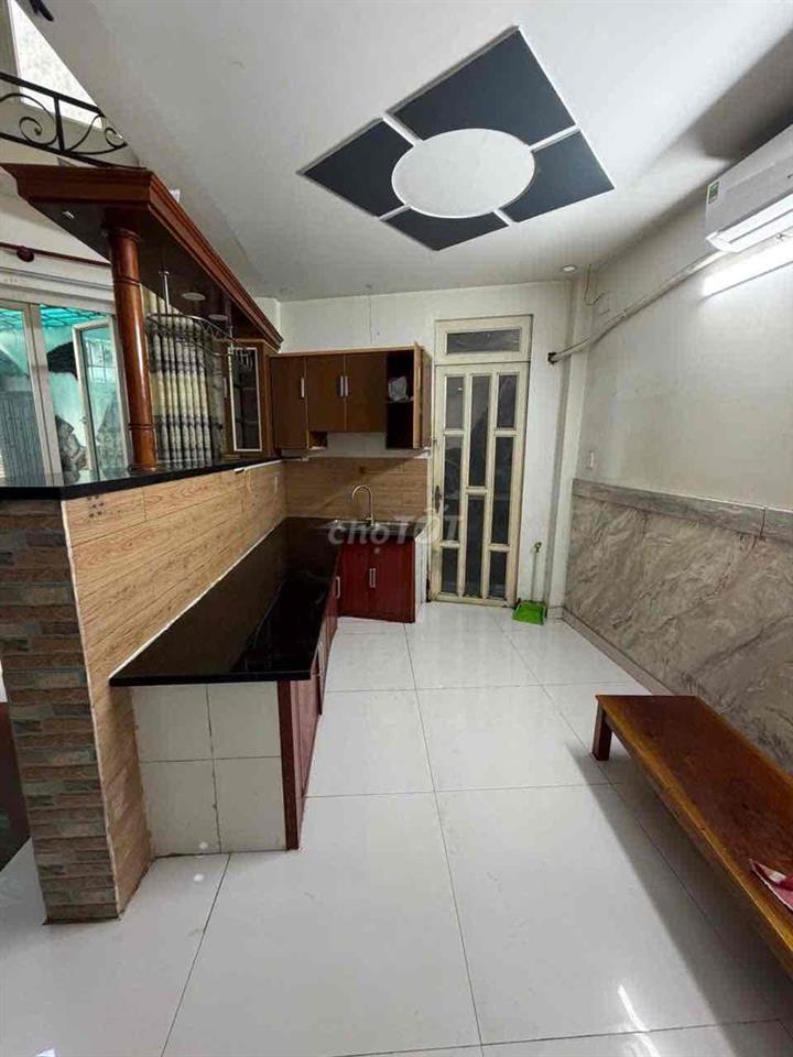 cho thuê nhà 4 tầng gò vấp. đường xe tải lớn