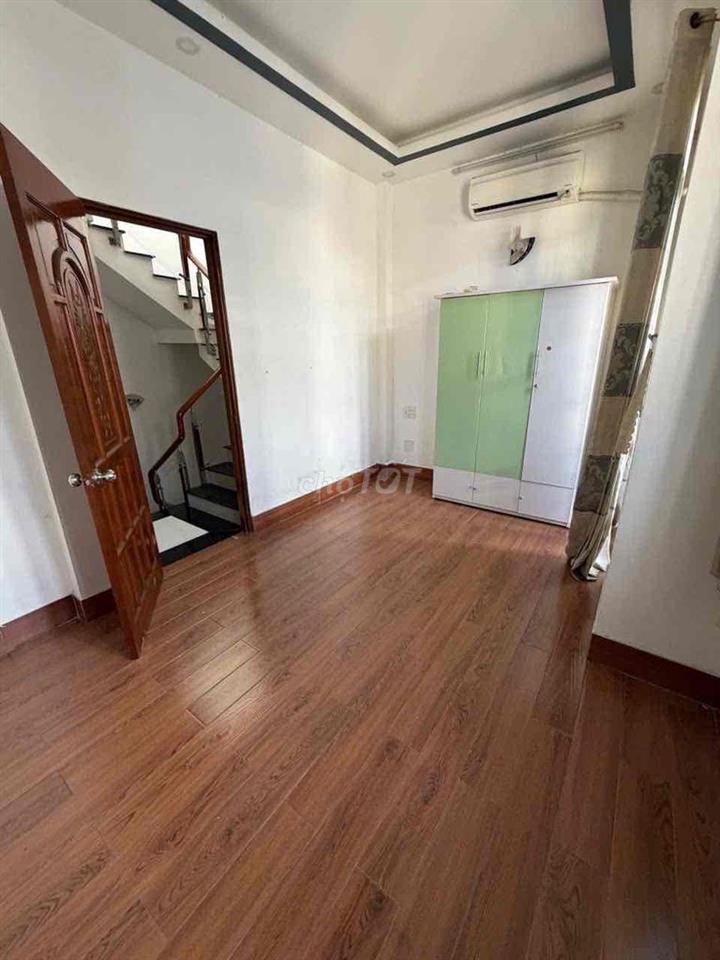 cho thuê nhà 4 tầng gò vấp. đường xe tải lớn