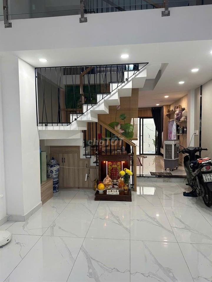 Cho thuê nhà ĐẸP ngang 5m đường Thạnh Lộc