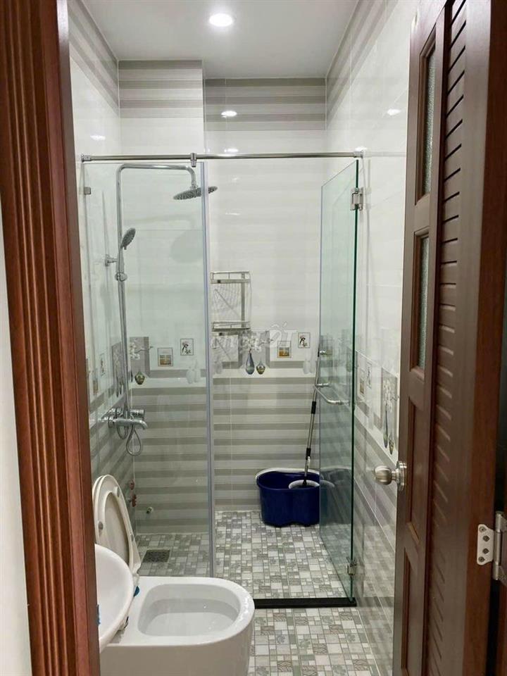 Cho thuê Nhà Nguyên căn 4x13, Quang trung