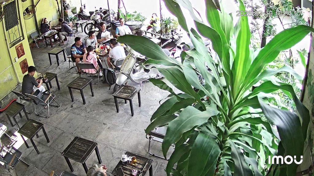 Cần sang quán cà phê