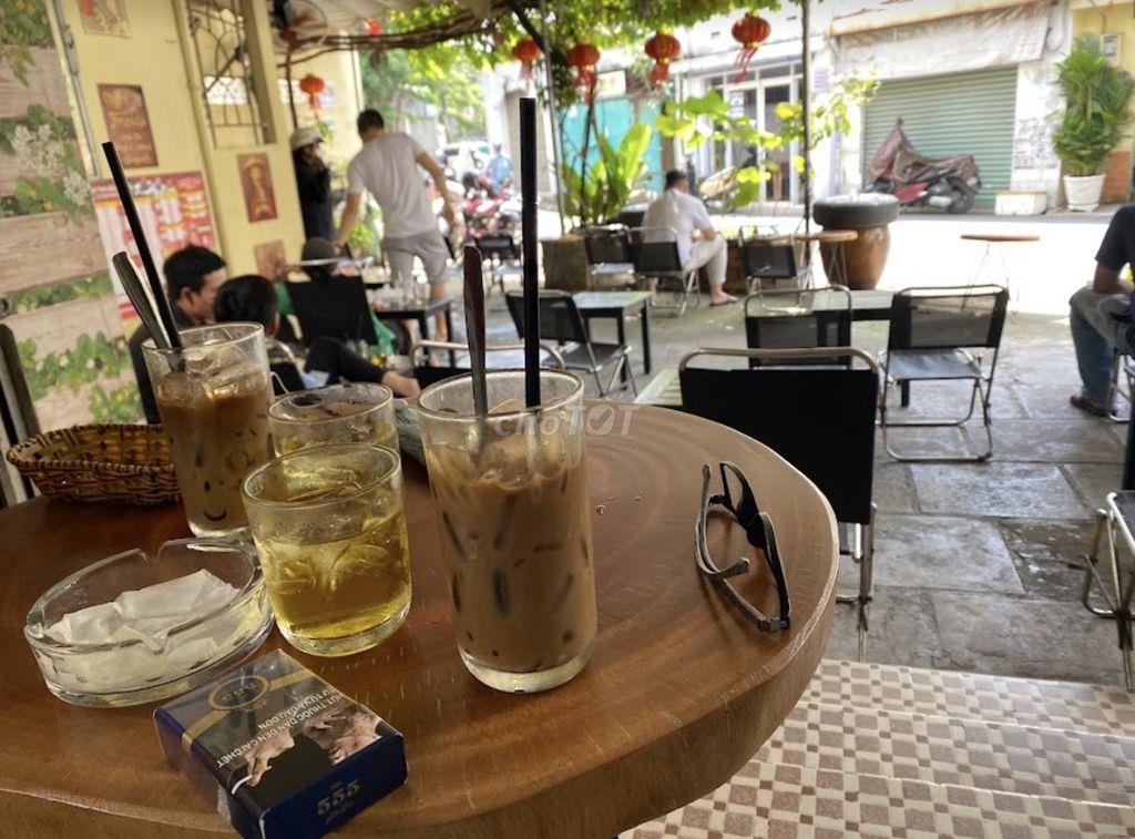 Cần sang quán cà phê
