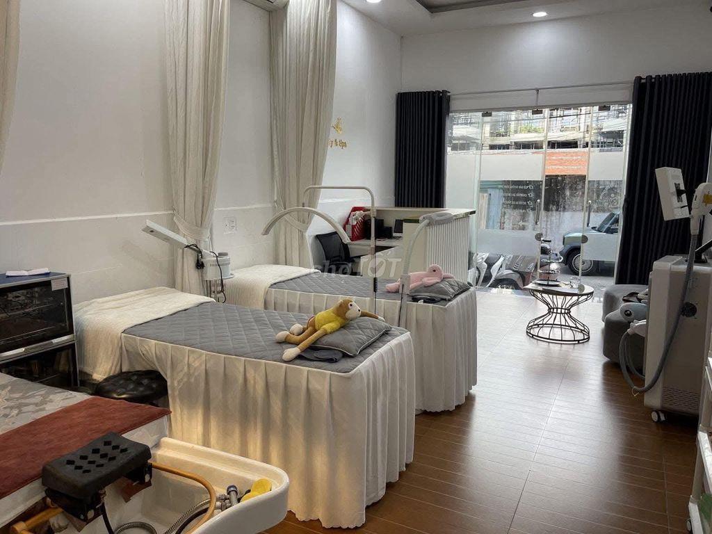 Chuyển nhượng Spa