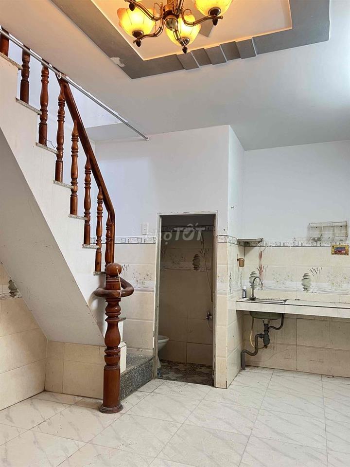 nhà nhỏ Trần thị Hè , q12