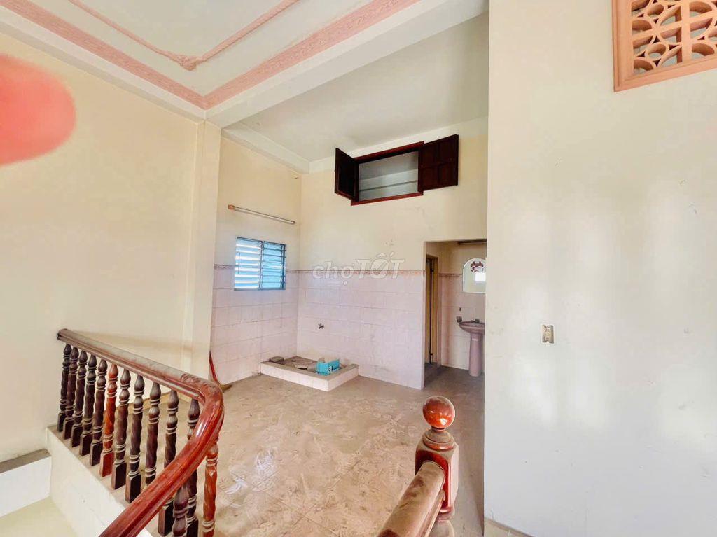 CHO THUÊ NHÀ GÓC 2 MẶT TIỀN Đ.QUANG TRUNG (TRỆT 2 LẦU 8mX22m) GÓC ĐẸP