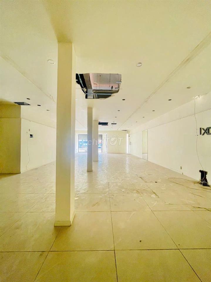 CHO THUÊ NHÀ GÓC 2 MẶT TIỀN Đ.QUANG TRUNG (TRỆT 2 LẦU 8mX22m) GÓC ĐẸP