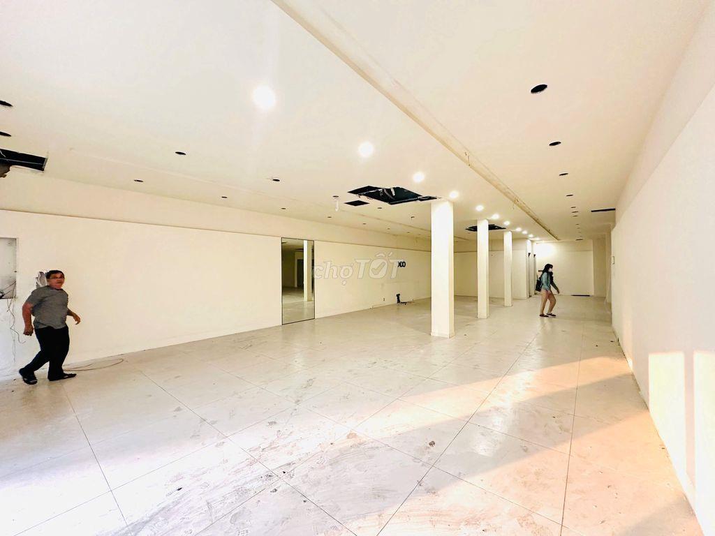 CHO THUÊ MẶT BẰNG GÓC 2 MẶT TIỀN Đ.QUANG TRUNG (TRỆT 3 LẦU 8m X 22m)