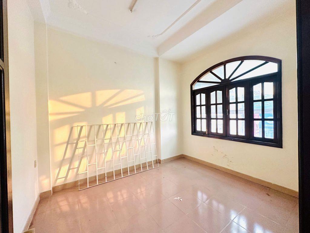 CHO THUÊ MẶT BẰNG GÓC 2 MẶT TIỀN Đ.QUANG TRUNG (TRỆT 3 LẦU 8m X 22m)