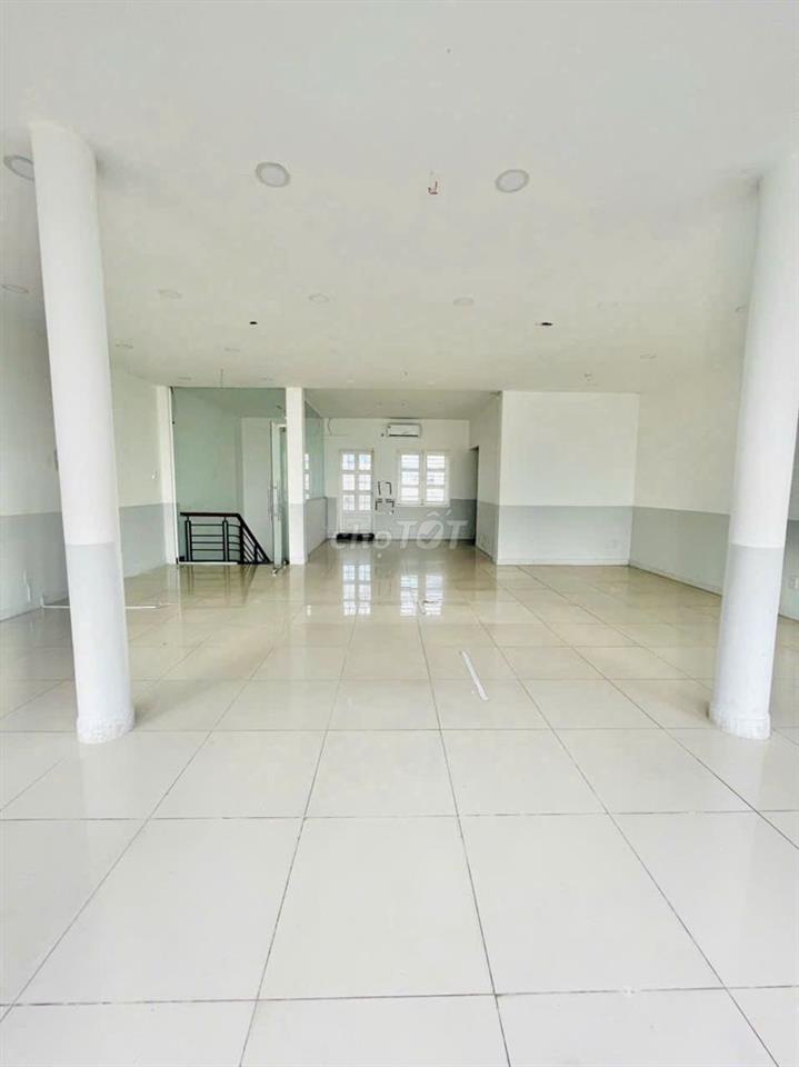 CHO THUÊ NGUYÊN CĂN MẶT TIỀN NGUYÊN VĂN LƯỢNG (HẦM_3 LẦU 8X18) TRÍ ĐẸP