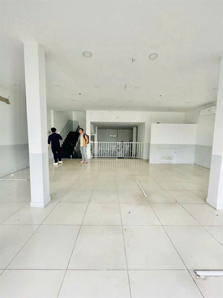 CHO THUÊ NGUYÊN CĂN MẶT TIỀN NGUYÊN VĂN LƯỢNG (HẦM_3 LẦU 8X18) TRÍ ĐẸP