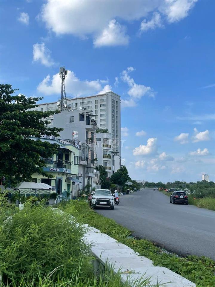 CHO THUÊ ĐẤT TRỐNG MẶT TIỀN BỜ KÊNH_800m2_CÓ MẶT TIỀN 30m_KD ĐA NGÀNH