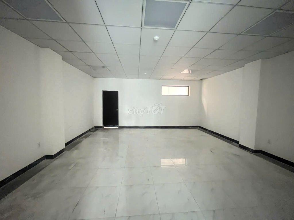 CHO THUÊ TÒA BUILDING MẶT TIỀN Đ,NGUYỄN VĂN KHỐI (HẦM 6 LẦU 6,5X25)