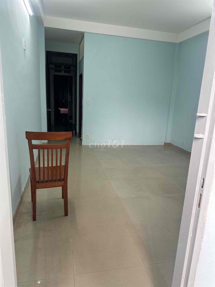 Chính chủ cho thuê nhà mặt tiền + 1 lầu đường Phan Văn Trị, phường 10