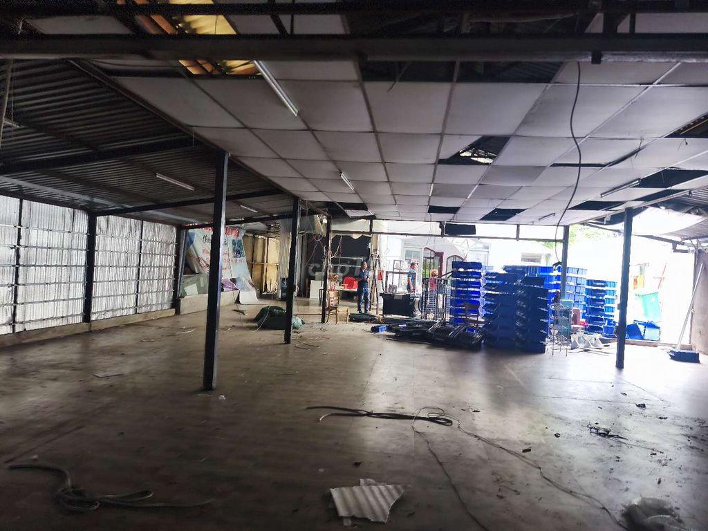 🏠❤ cho thuê mặt bằng kho xưởng 700m2 dương Quảng Hàm Gò Vấp 
