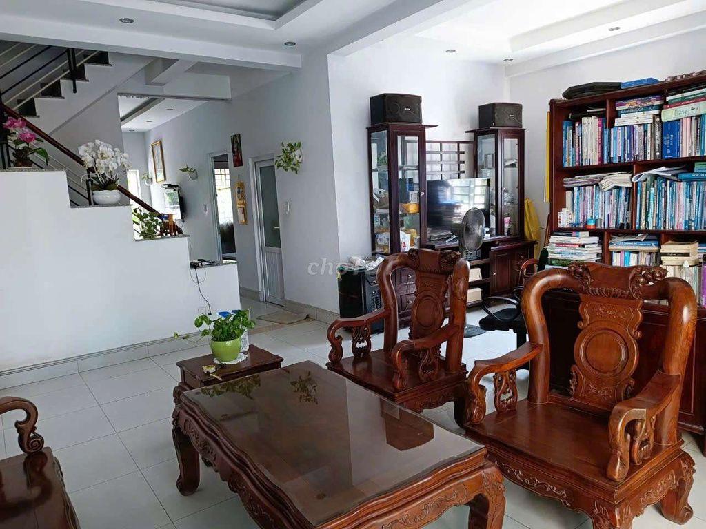 🏠💗 nhà biệt thự mặt tiền đường tl 31,dt 10x20 hầm 2 lầu