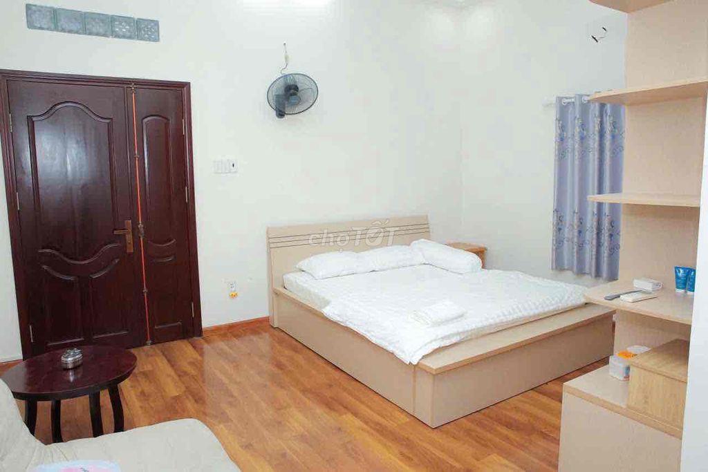 phòng đầy đủ tiện nghi, thuê giờ, ngày, tháng đều có