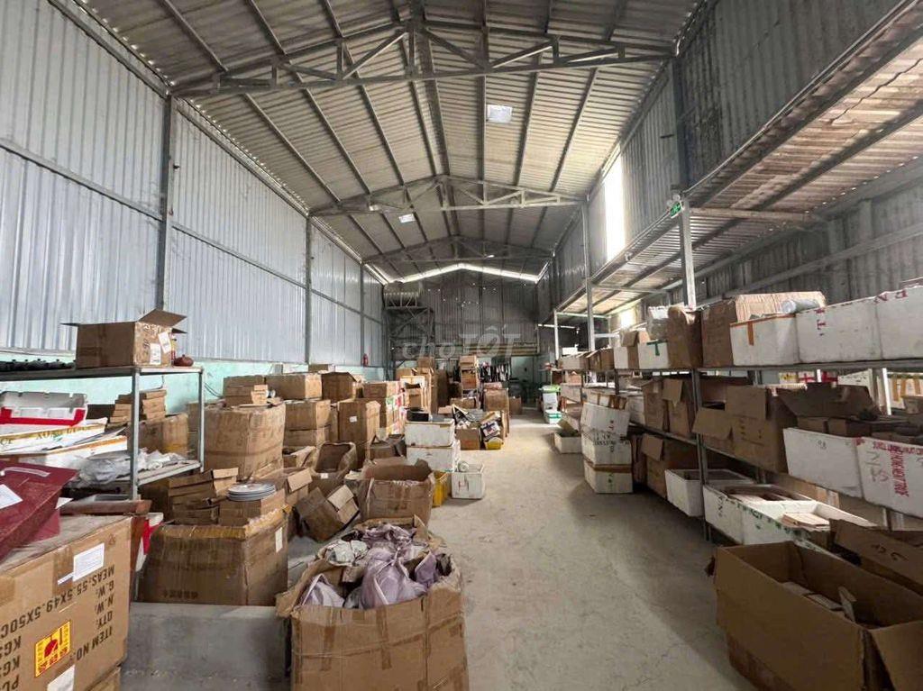 cho thue kho xuong 700m vuon lai quan 12