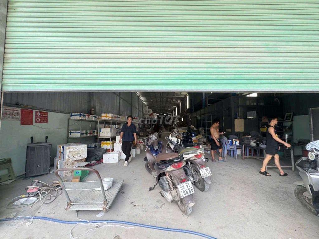 cho thue kho xuong 700m vuon lai quan 12